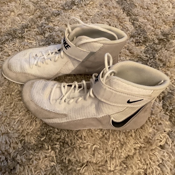 Nike Speedsweep VIII GS Wrestling Shoes White Black Photon Dust Size 5Y main image 9